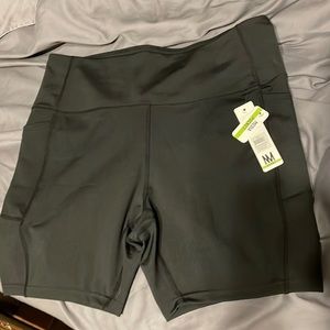 Nicole Miller Sport bike shorts or workout shorts also every day shorts SZ 2X,1X